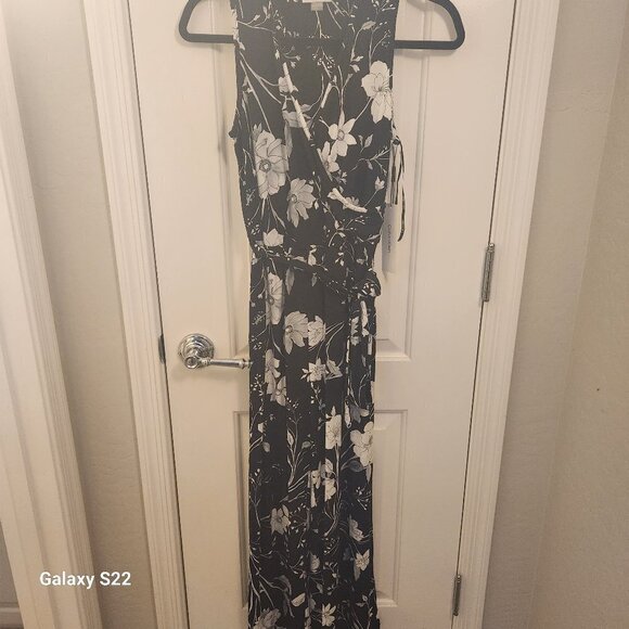 Calvin Klein Black/White Jumper. NWT. Size 2 - Picture 1 of 12